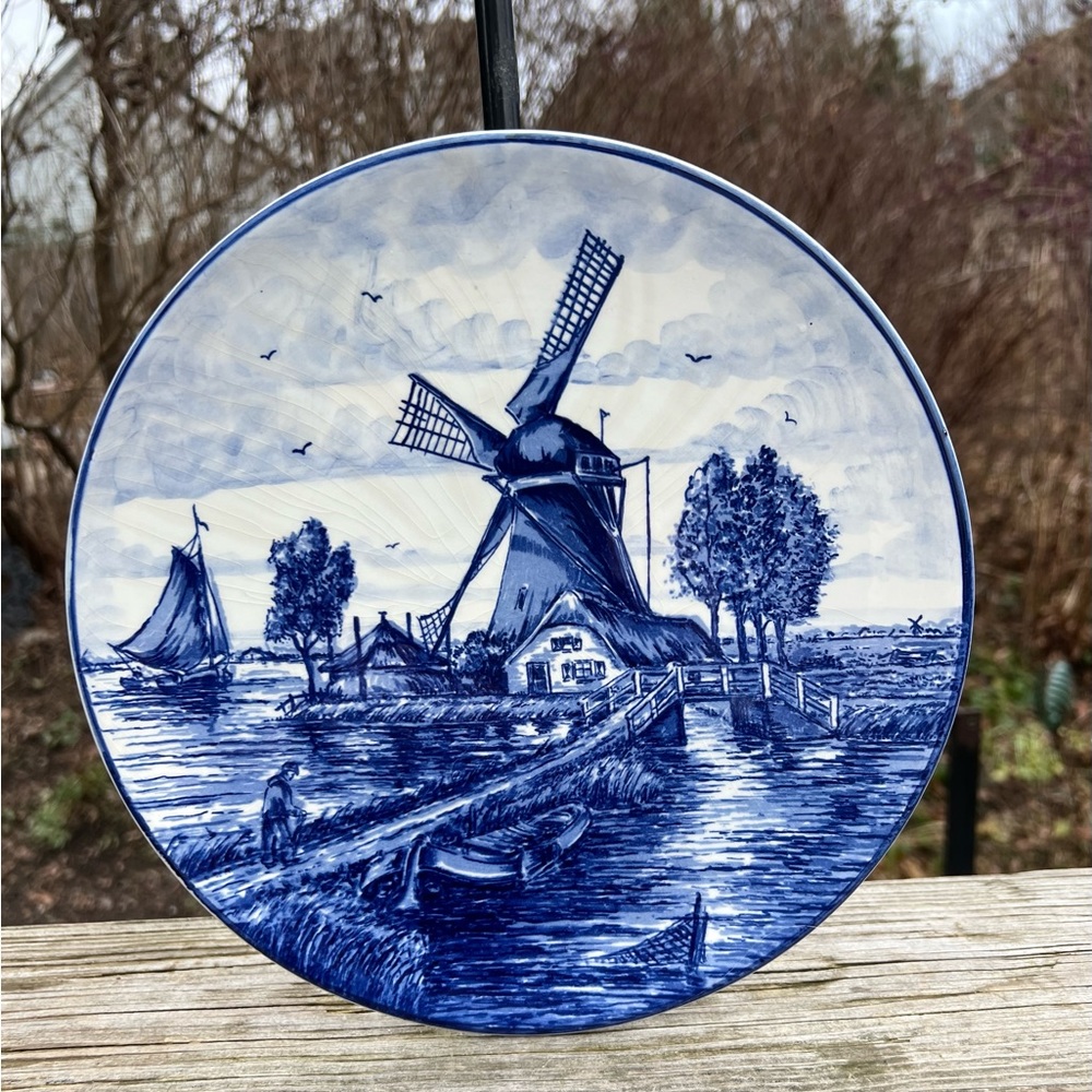 Vintage Delft Blauw Handpainted Made in Holland Hanging Plate 10 3/8” Windmill